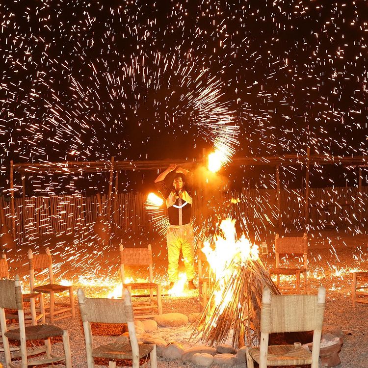 Réveillon du Nouvel An à Agafay : aventure, fête et magie du désert&nbsp;🏜️🔥✨